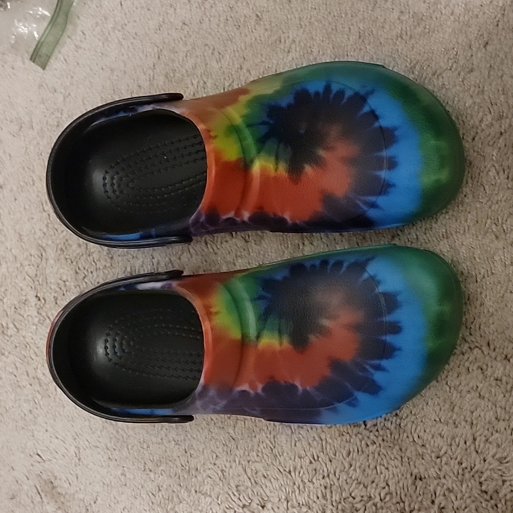 Mens Tie Dye Crocs Sz 10